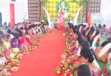 Armoor: మున్నూరు కాపు నడింపంతా ఆధ్వర్యంలో కుంకుమార్చన Armoor